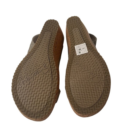 Skechers Luxe Foam Strappy Stretch Bands Womens Wedge Taupe Shoes Size8.5 - Picture 6 of 6